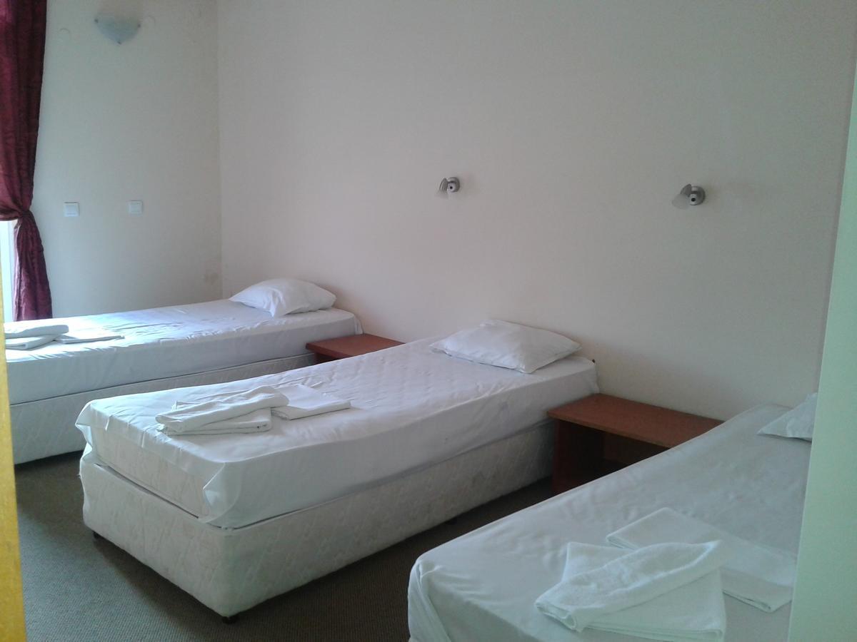 Hotel Seasons 2 Pantai Sunny Bagian luar foto