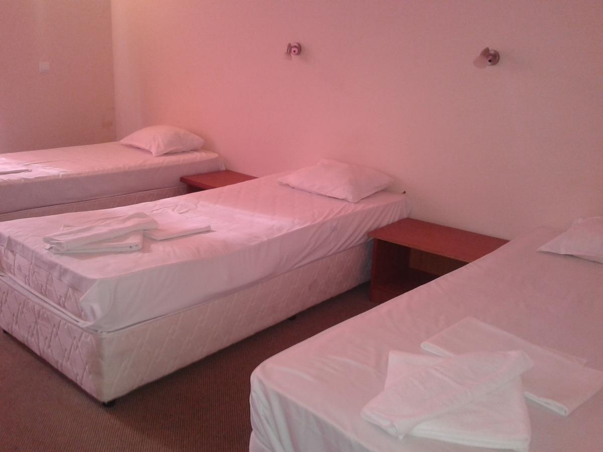 Hotel Seasons 2 Pantai Sunny Bagian luar foto