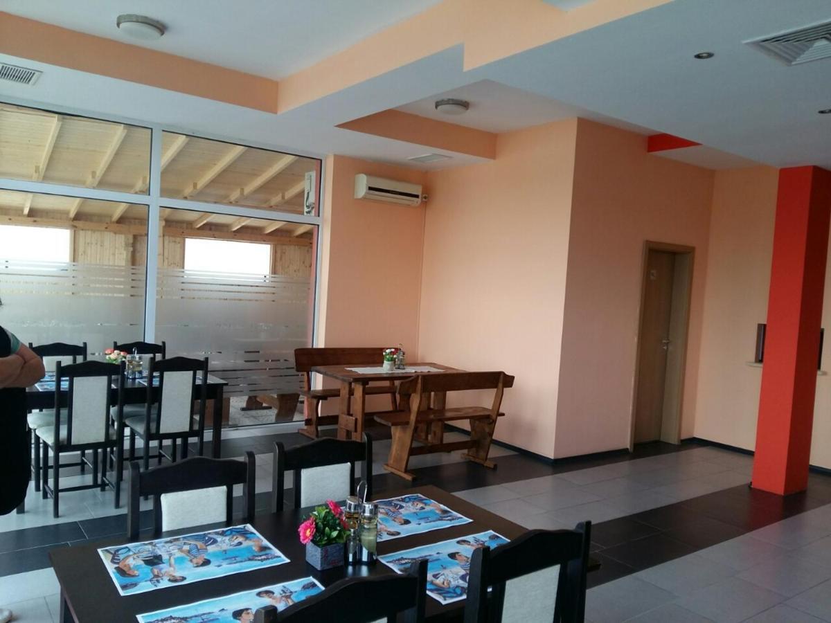 Hotel Seasons 2 Pantai Sunny Bagian luar foto